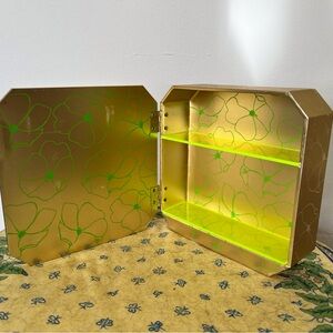 Drunk Elephant, Shelf Respect Day - Mirrored Box ONLY (no products)